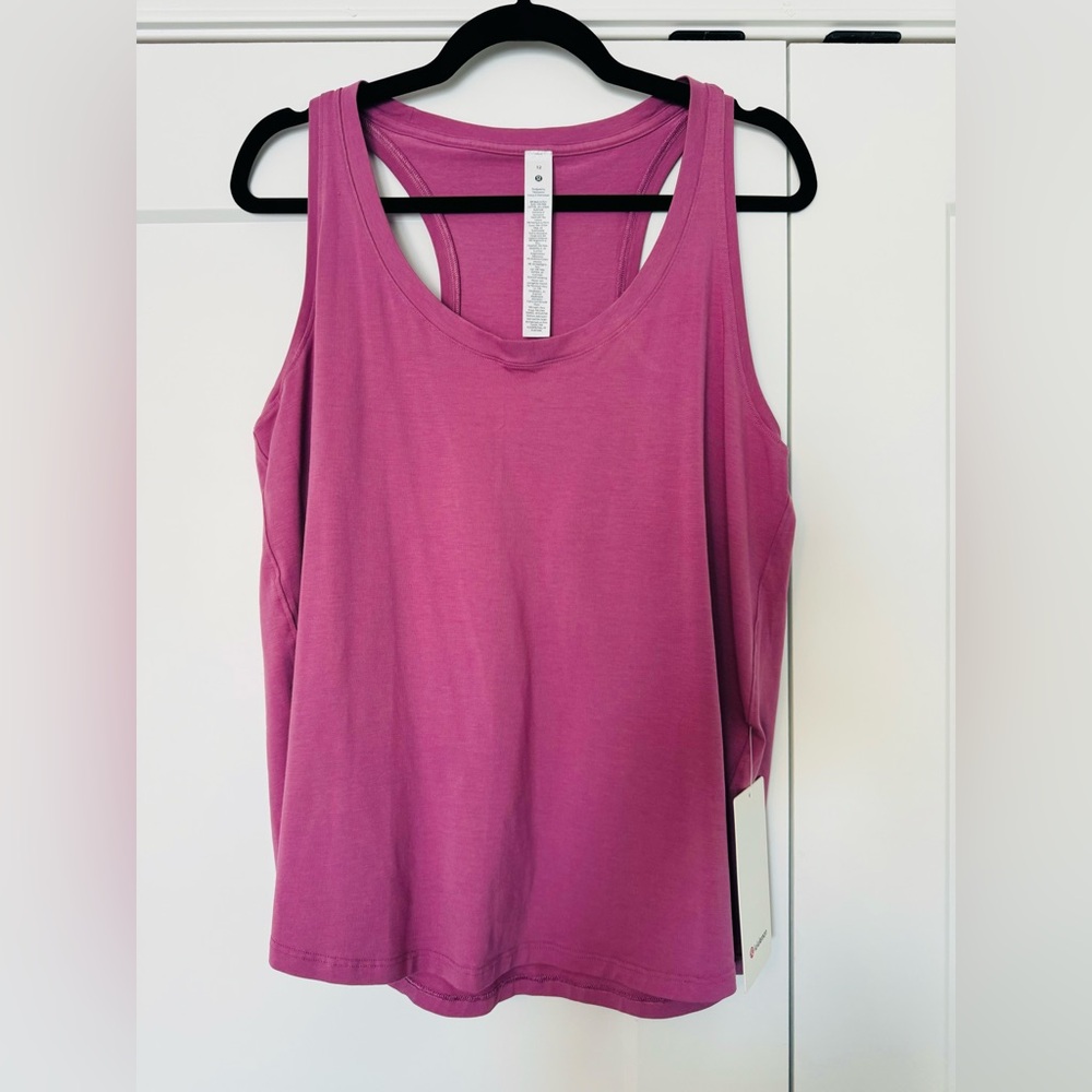 BNWT LULULEMON TANK